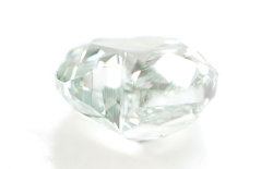 ブルーイッシュ・グリーンダイヤモンド画像