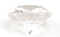 蛍光性ダイヤモンド画像