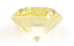 スターブリリアントカット(星型)ダイヤモンド, 中央宝石研究所画像