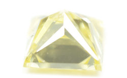 スターブリリアントカット(星型)ダイヤモンド, 中央宝石研究所画像